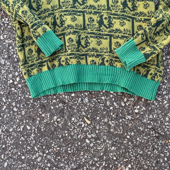 Unisex green sweater Dollar Bills money print   #peak#Y2KSweater#StPatricksday - Picture 5 of 6